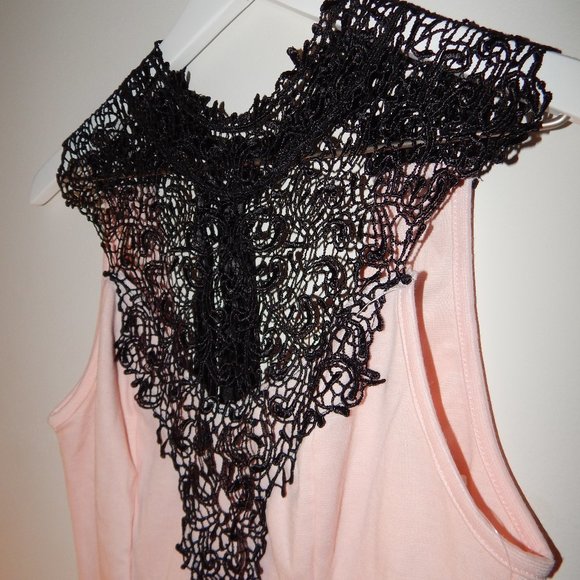 Light Pink Crochet Top - Picture 2 of 4